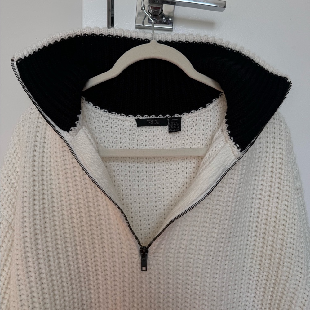 Sweater - Picture 3 of 7